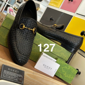 Gucci Woven Leather Loafers with Gold-Tone Horsebit Detail in Black